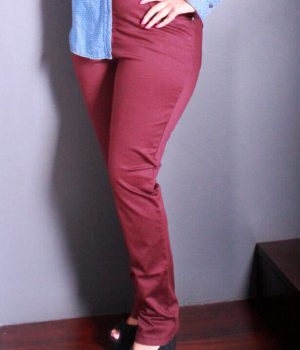 Pantalón loneta, color vino