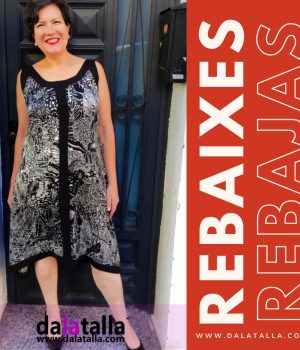 Vestido estampado, evasé